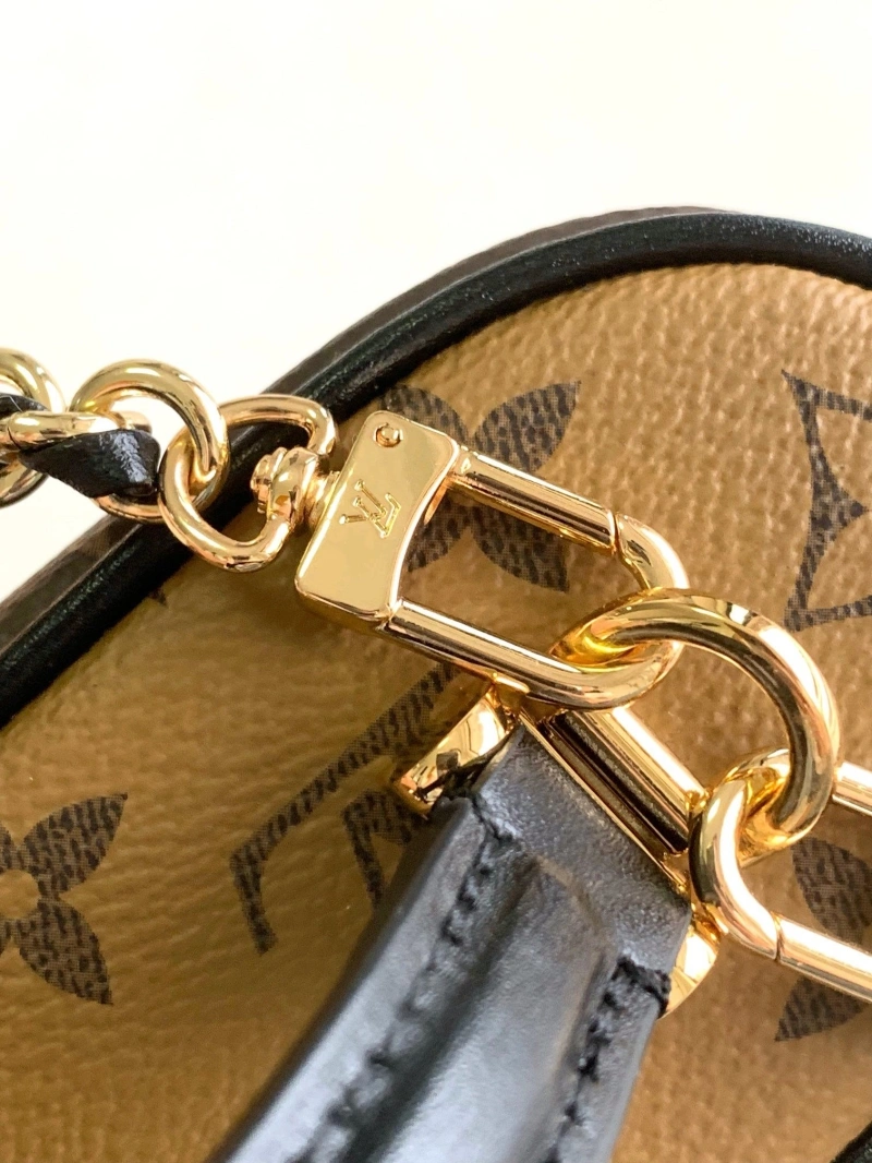 LV Cosmetic Bags 4233H-0607