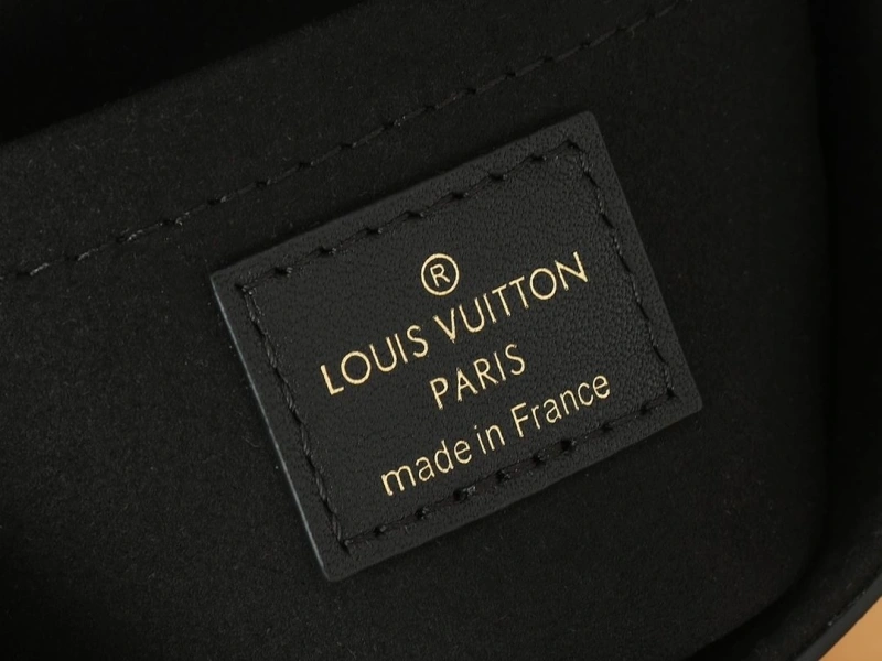 LV Box Bags 4233H-0621