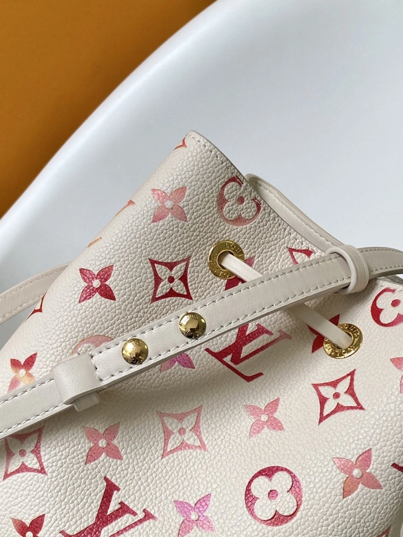 LV Bucket Bags 4233H-0689