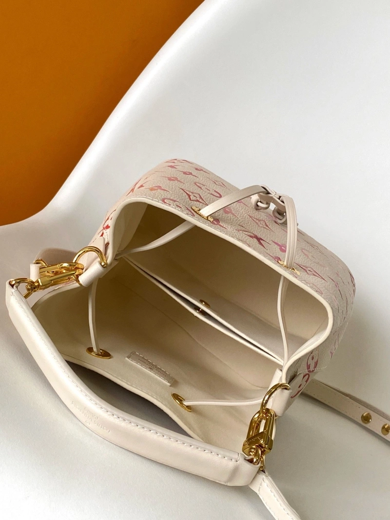 LV Bucket Bags 4233H-0689