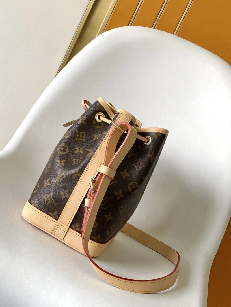 LV Bucket Bags 4233H-0691