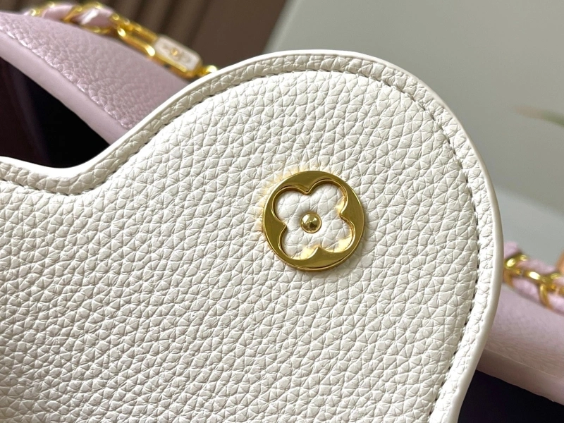 LV Capucines Bags 4233H-0837