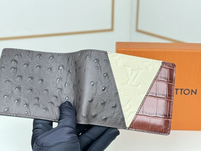LV Wallets 4233H-0910