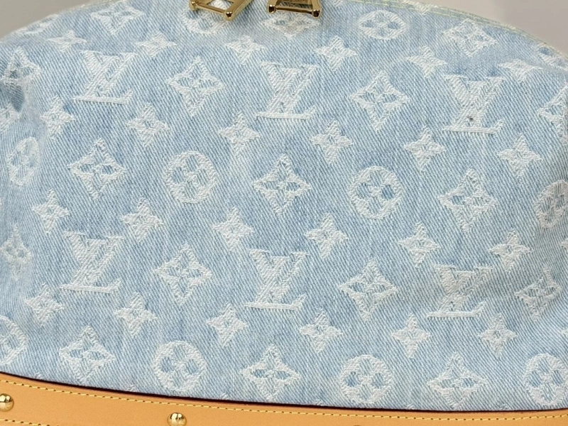 LV Cosmetic Bags 4233H-0945