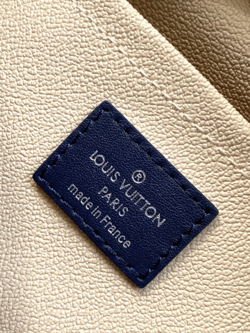LV Cosmetic Bags 4233H-0976