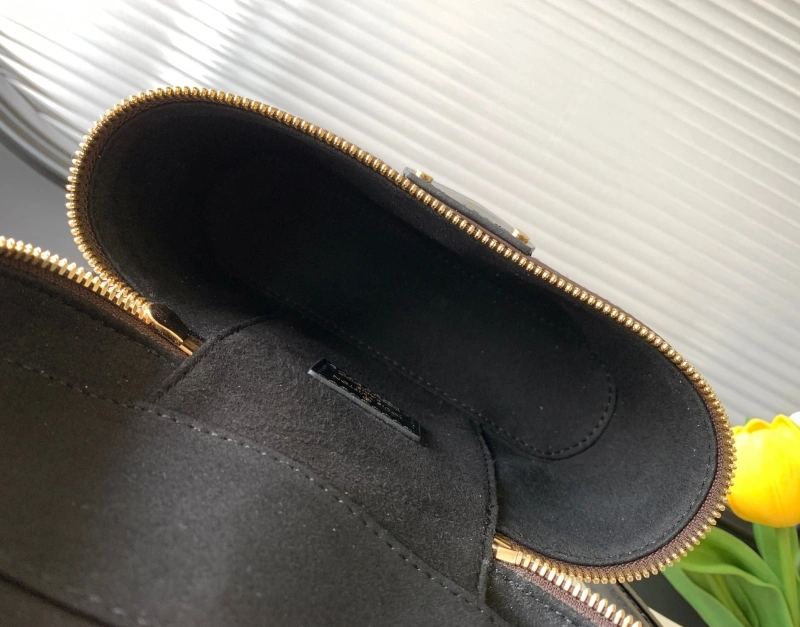 LV Cosmetic Bags 4233H-0989