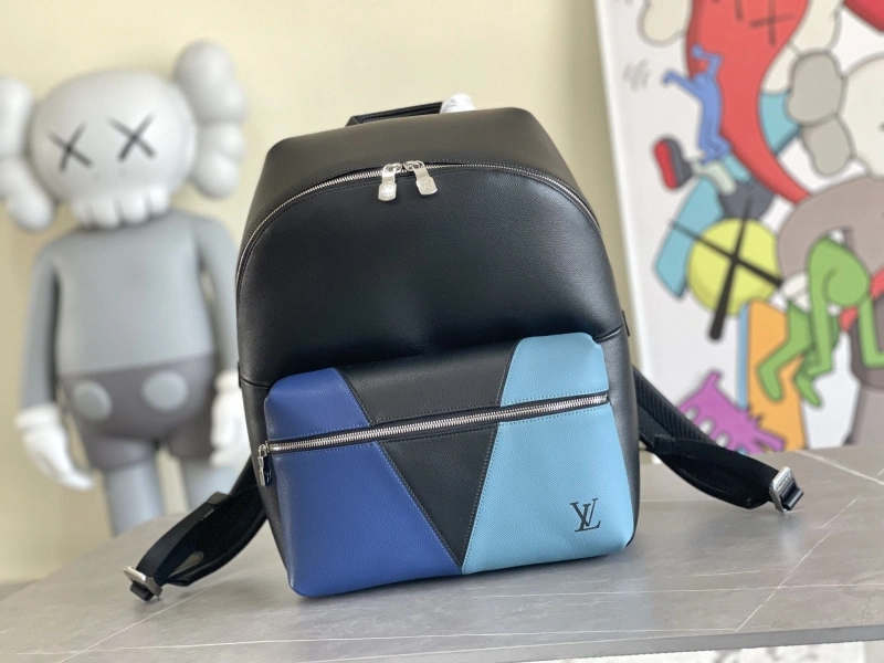 LV Backpacks 4233H-0991