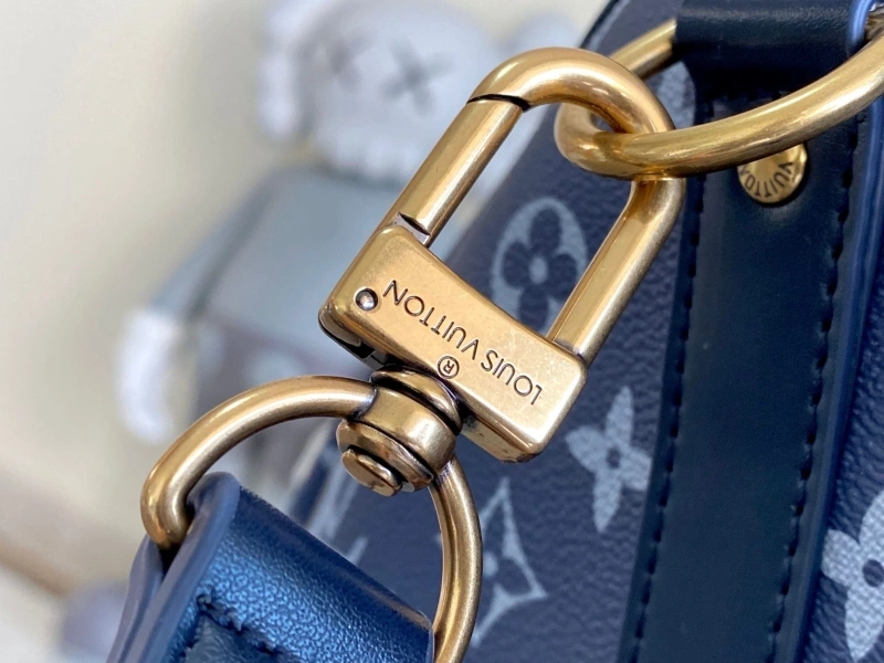 LV Travel Bags 4233H-0999