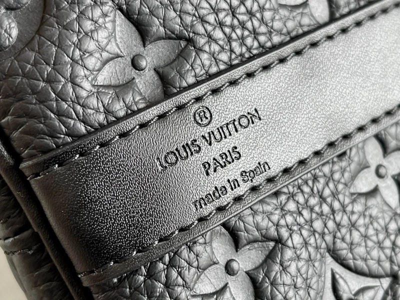 LV Travel Bags 4233H-1028