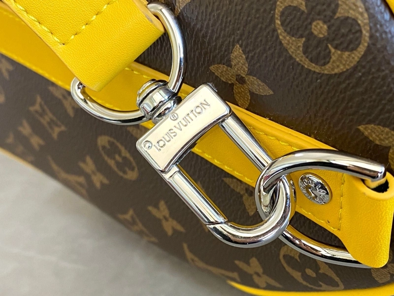 LV Travel Bags 4233H-1049