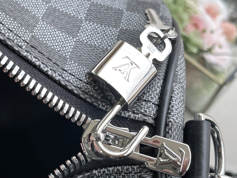 LV Travel Bags 4233H-1054