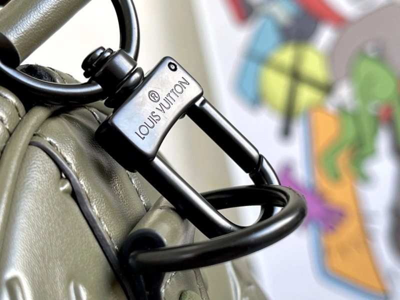 LV Travel Bags 4233H-1056