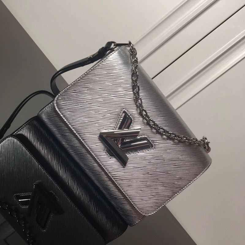 lv twist De*1m bags 4233h-1110