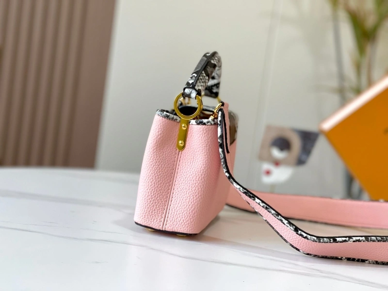 LV Capucines Bags 4233H-1217