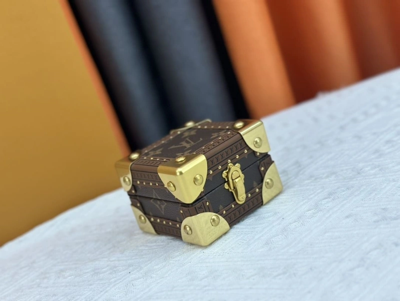 LV Box Bags 4233H-1390