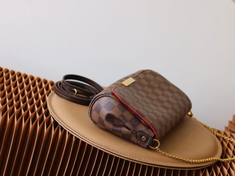 LV Clutch Bags 4233H-1547