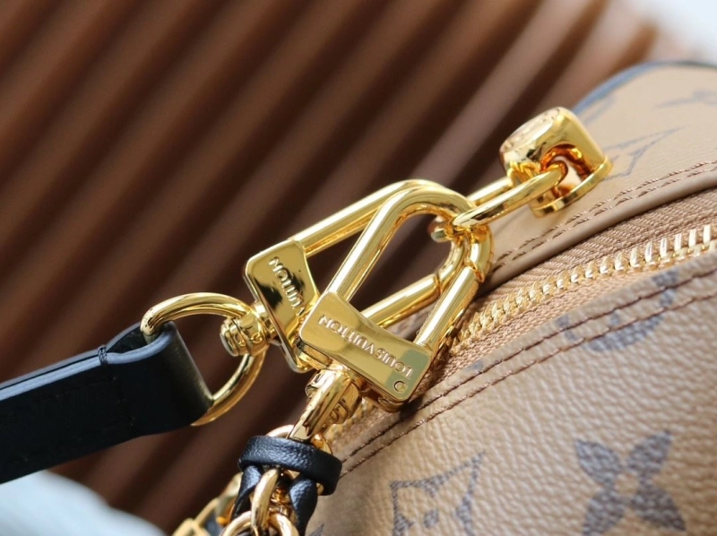 LV Cosmetic Bags 4233H-1611