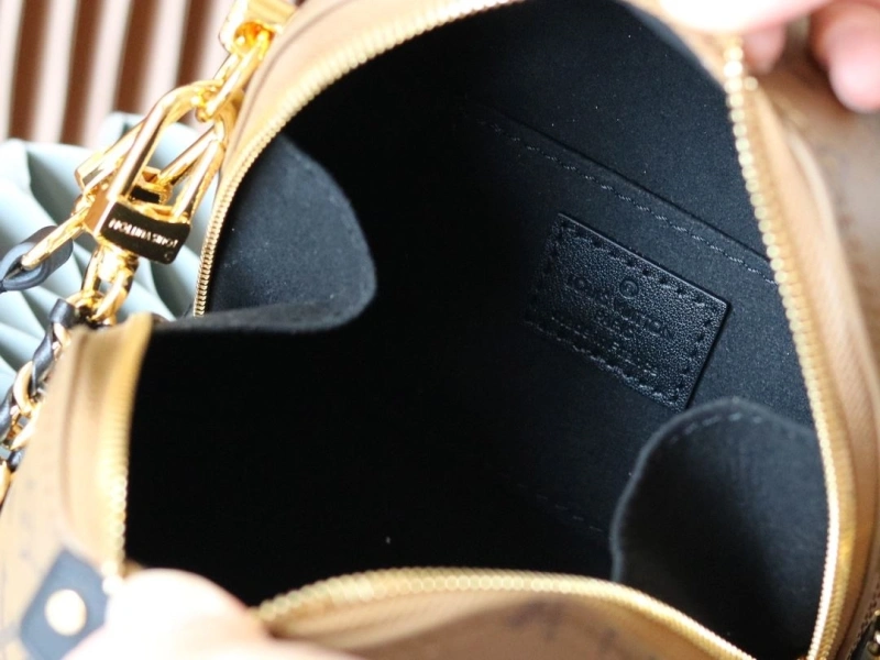 LV Cosmetic Bags 4233H-1611
