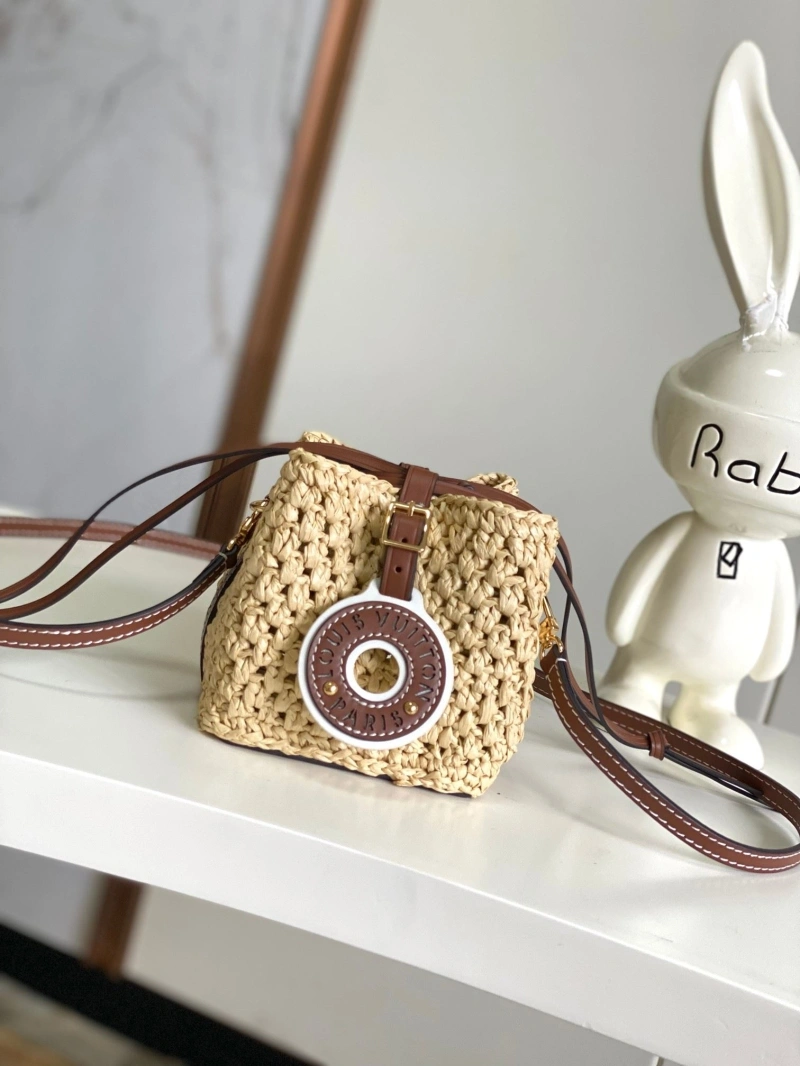 LV Bucket Bags 4233H-1653
