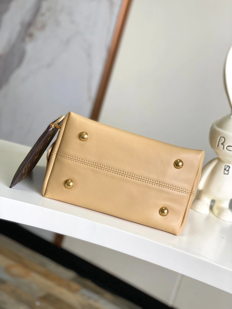 LV Bucket Bags 4233H-1661