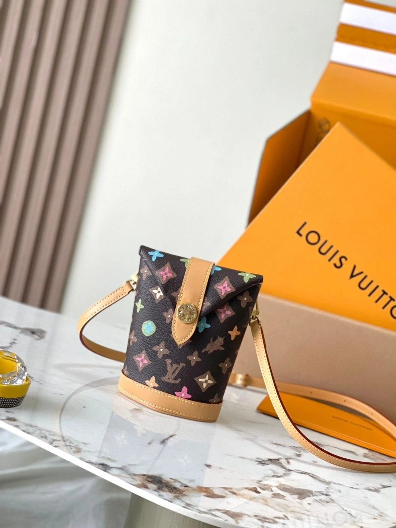 LV Bucket Bags 4233H-1724