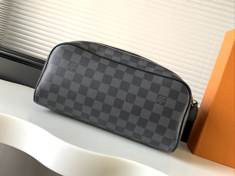 LV Cosmetic Bags 4233H-1800
