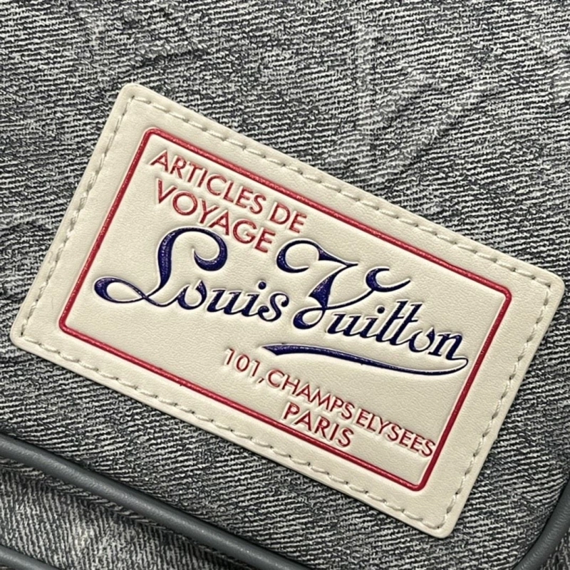 LV Backpacks 4233H-1806