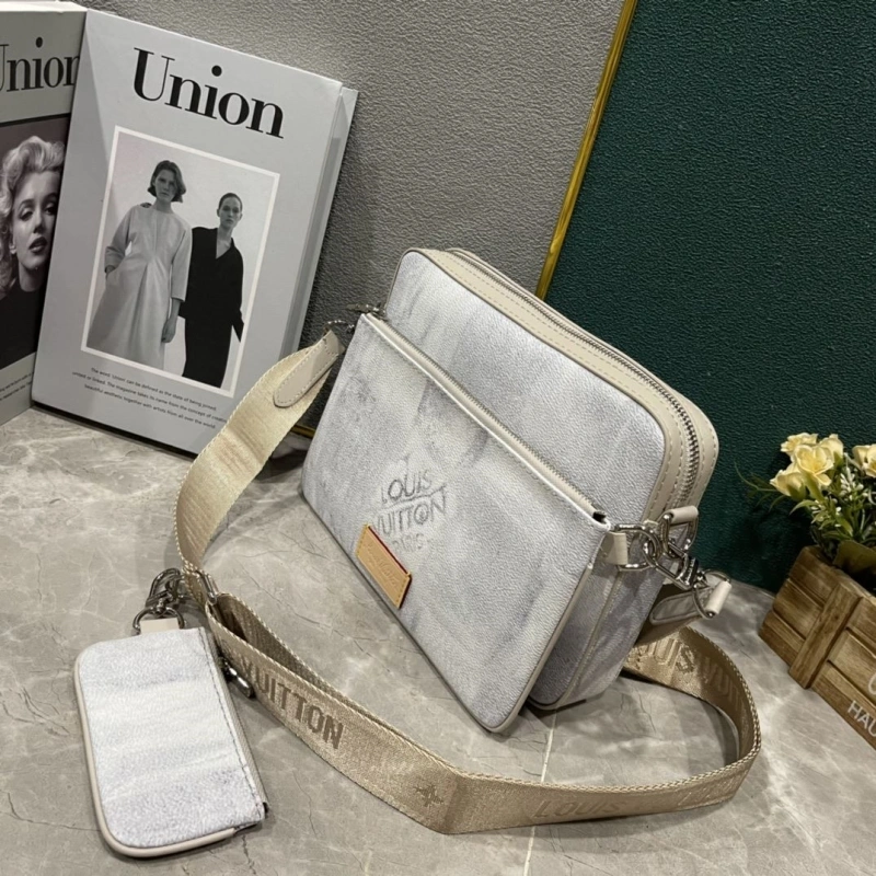 LV Satchel bags 4233H-1868