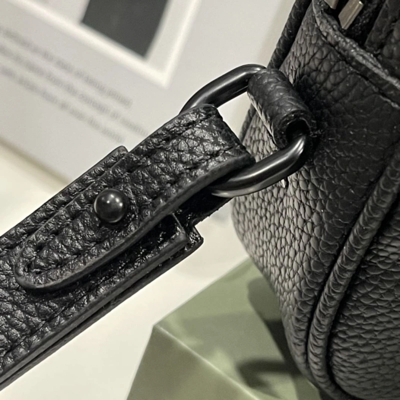 LV Clutch Bags 4233H-1916