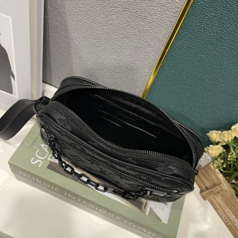 LV Clutch Bags 4233H-1917