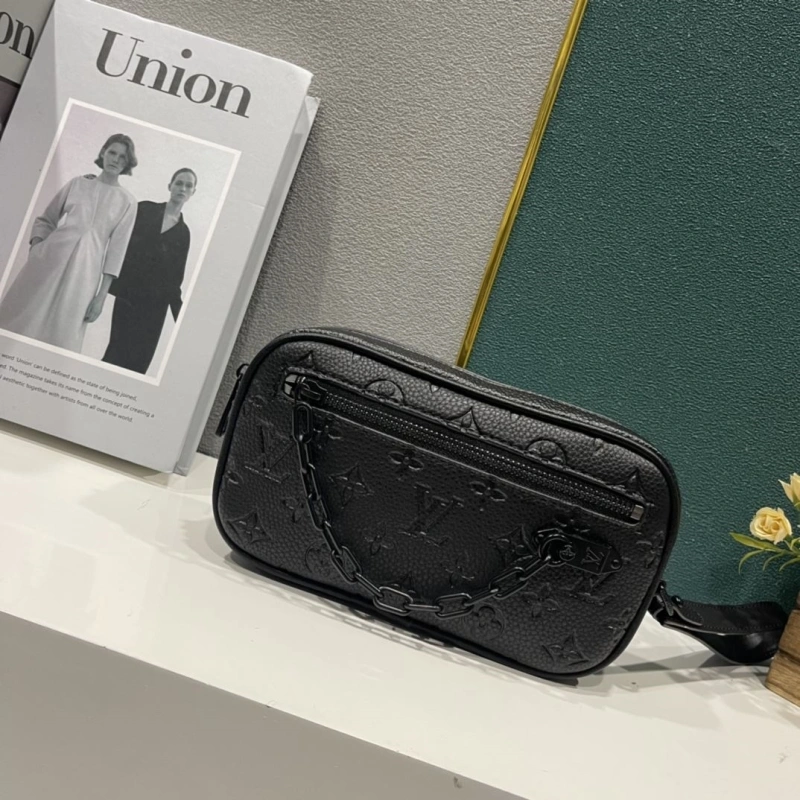 LV Clutch Bags 4233H-1984