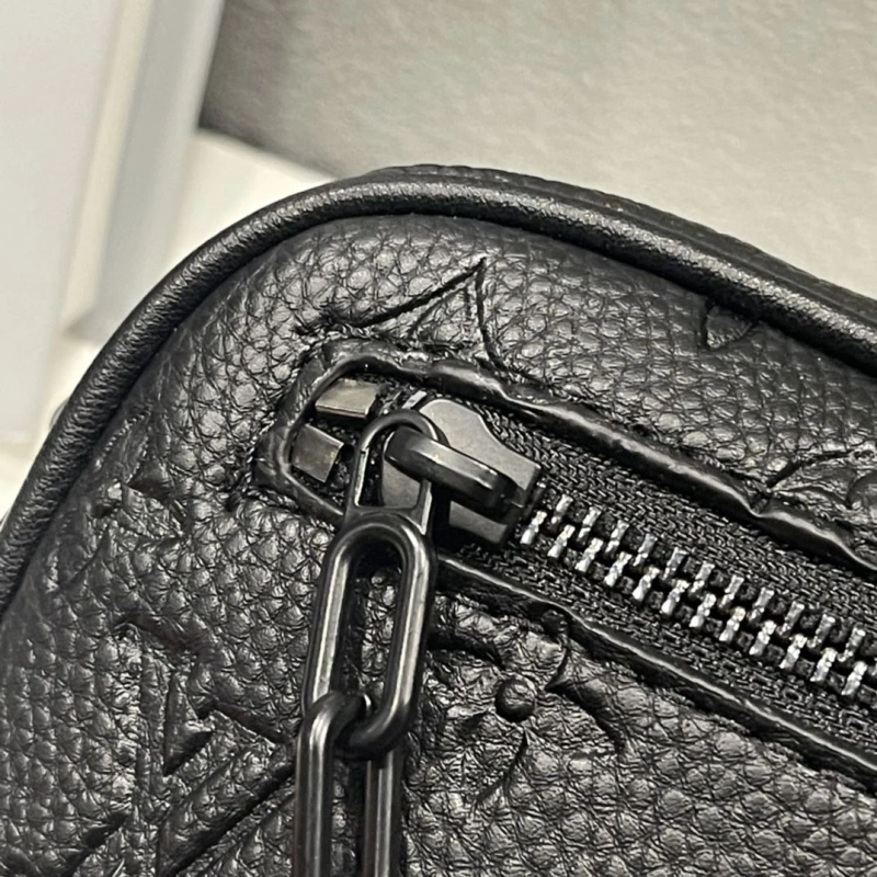 LV Clutch Bags 4233H-1984