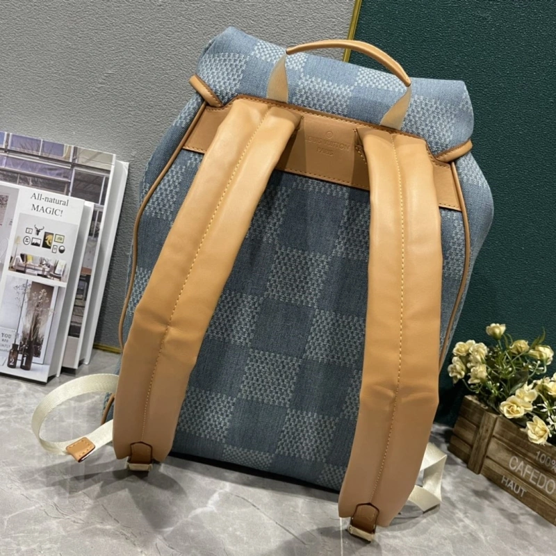 LV Backpacks 4233H-2027