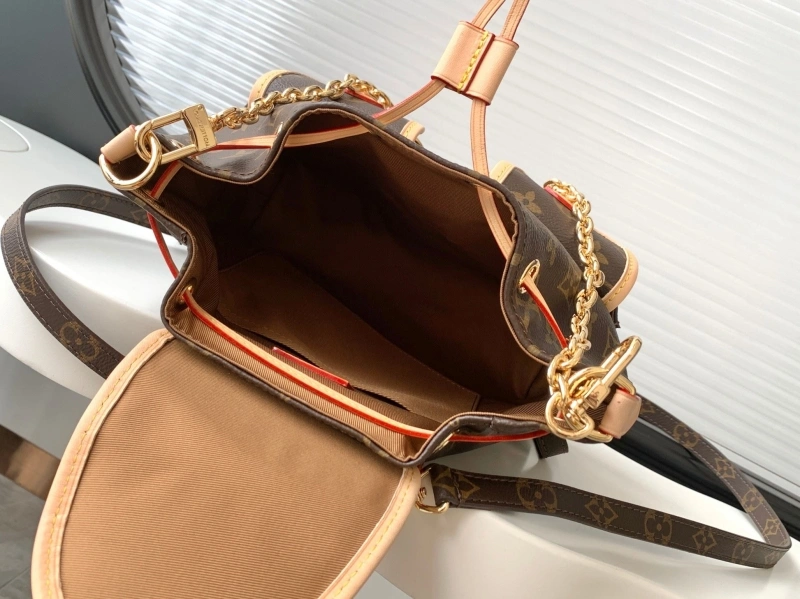 LV Backpacks 4233H-2565