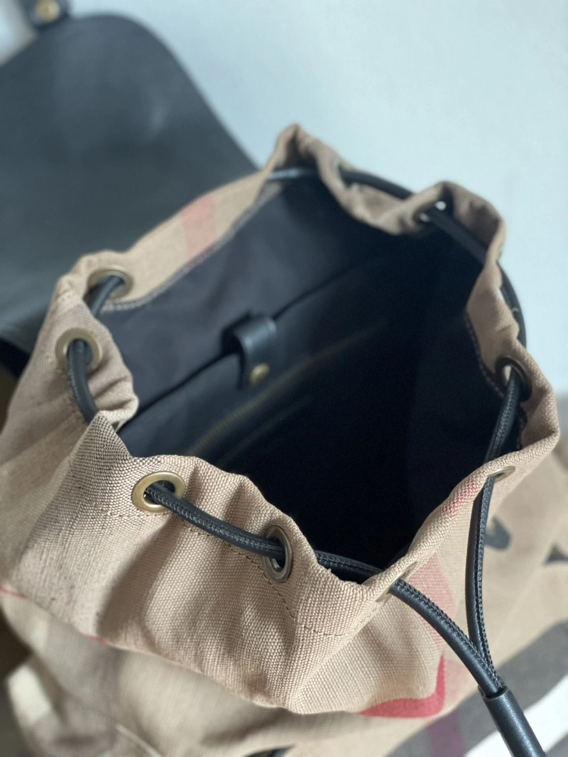 Bv*b*rry backpacks 4237f-0216