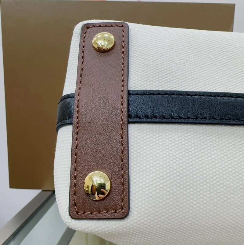 Bv*b*rry shopping bags 4237f-0463