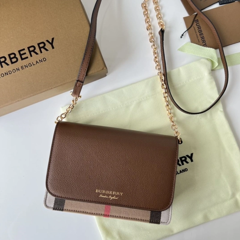 Bv*b*rry wallets 4237f-0540