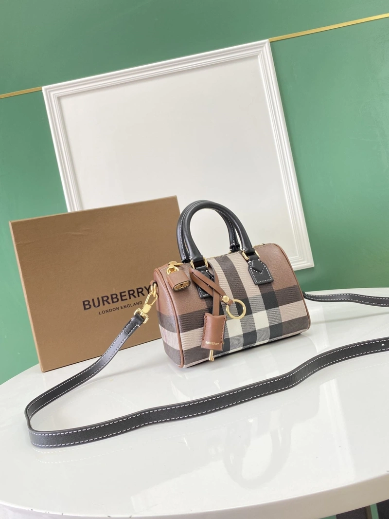Bv*b*rry speedy bags 4237h-0065