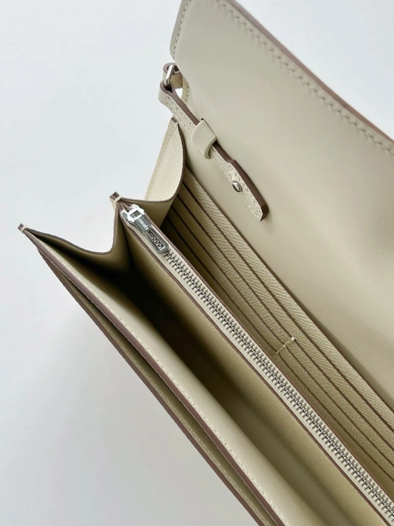 H**me5 wallets 4248c-0090