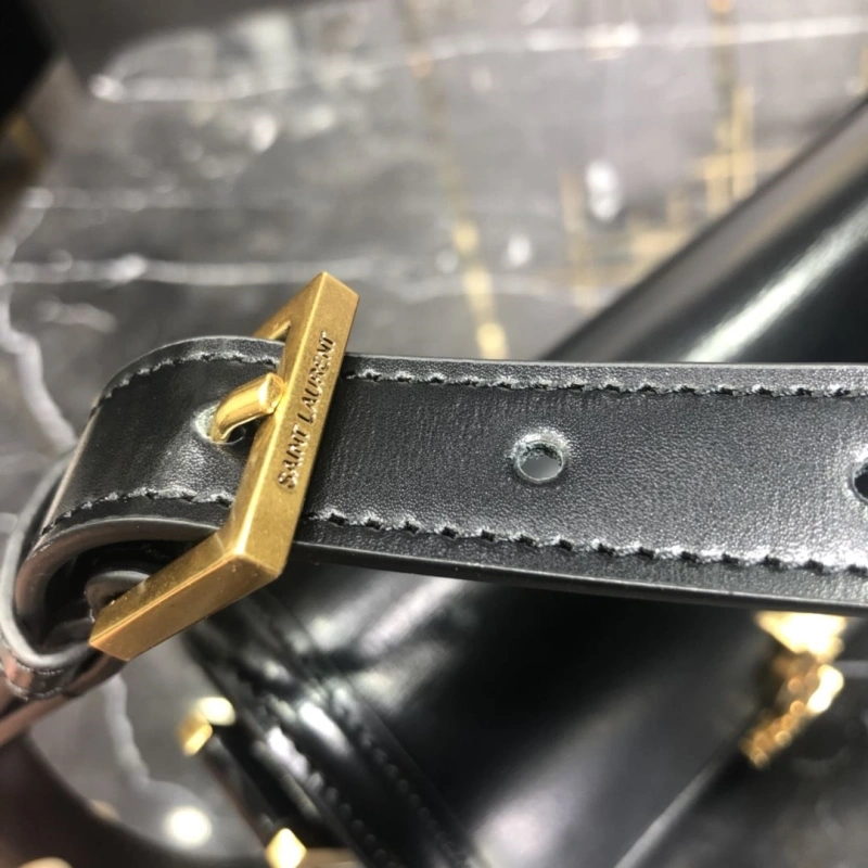 Y51 satchel bags 4250b-0001