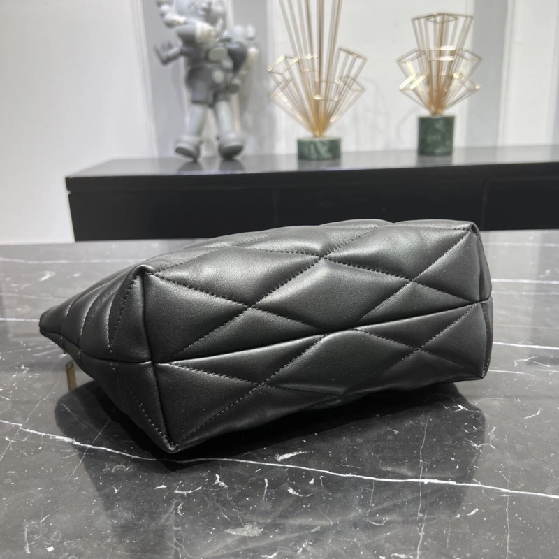 Y51 clutch bags 4250h-0189