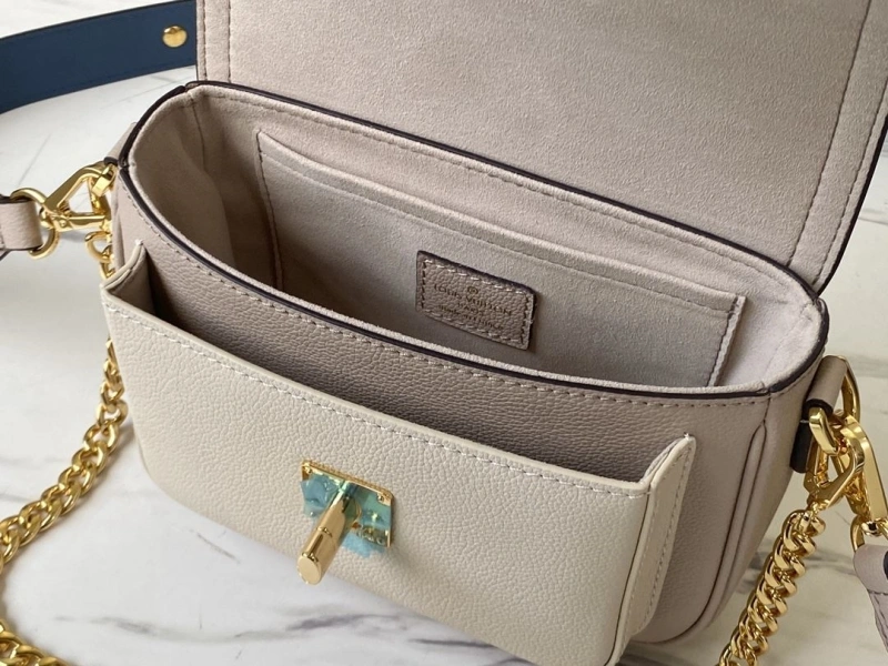 lv twist De*1m bags 4286a-0010