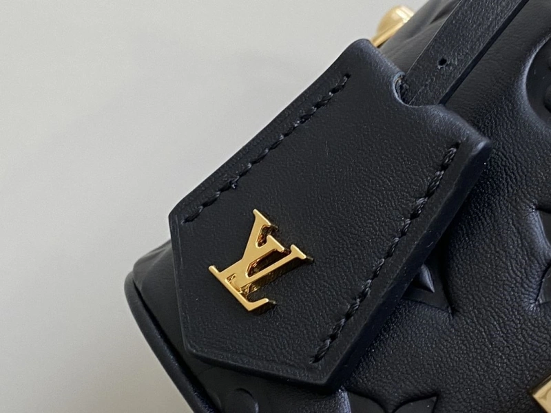 LV Cosmetic Bags 4286A-0114