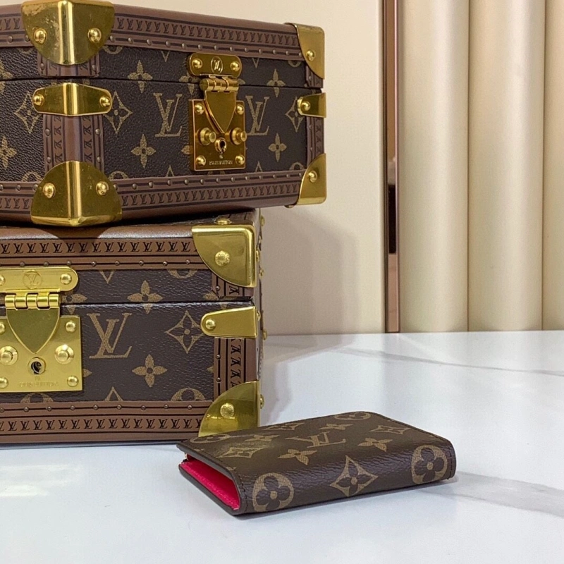 LV Wallets 4286A-0215