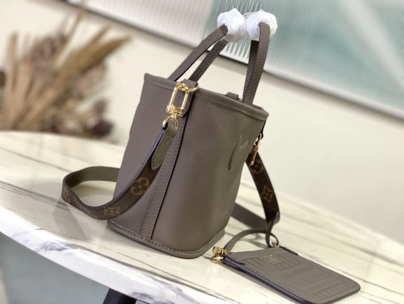 LV Shopping Bags 4286A-0242