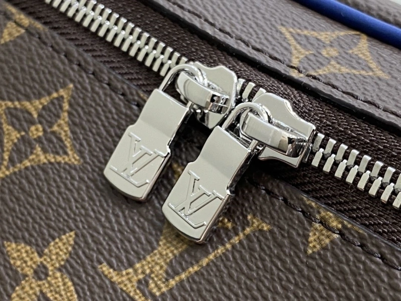 LV Cosmetic Bags 4286A-0300