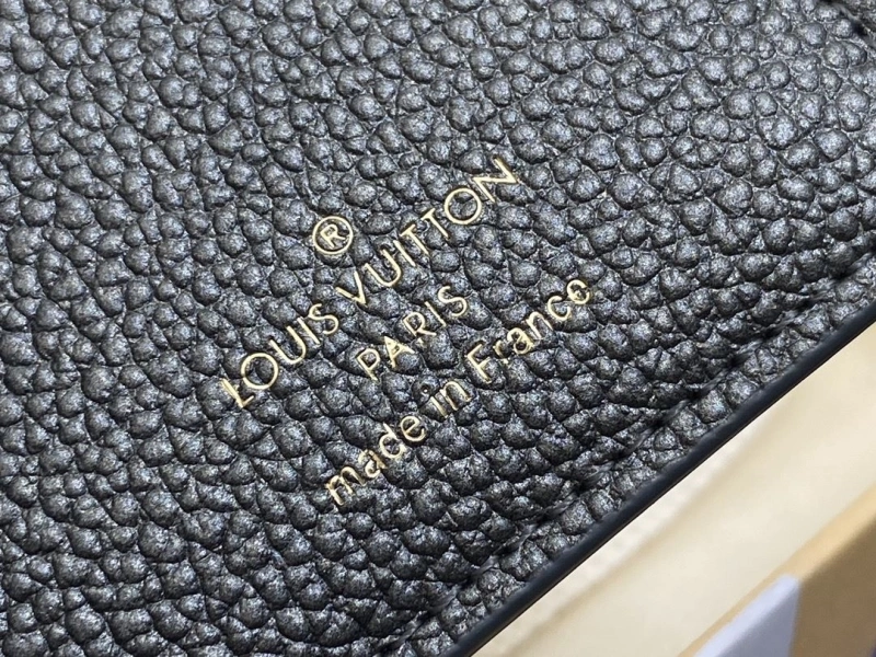 LV Wallets 4286A-0316