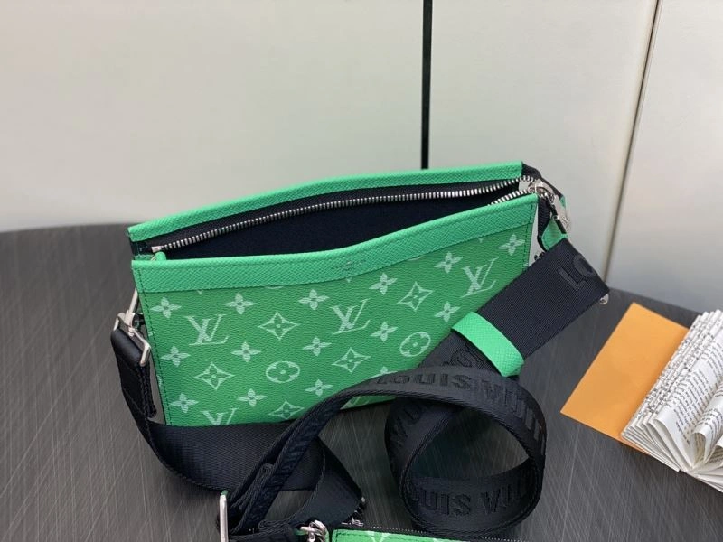 LV Clutch Bags 4286D-0005