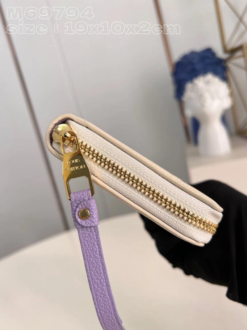 LV Wallets 4286D-0031