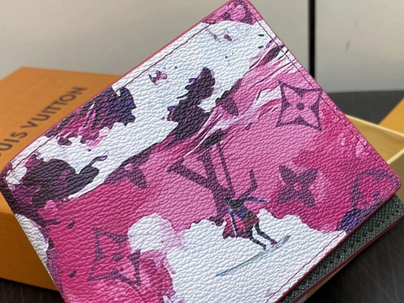 LV Wallets 4286G-0126